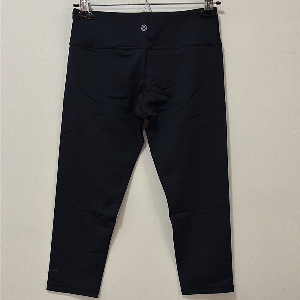 Lululemon Black Cropped Leggings